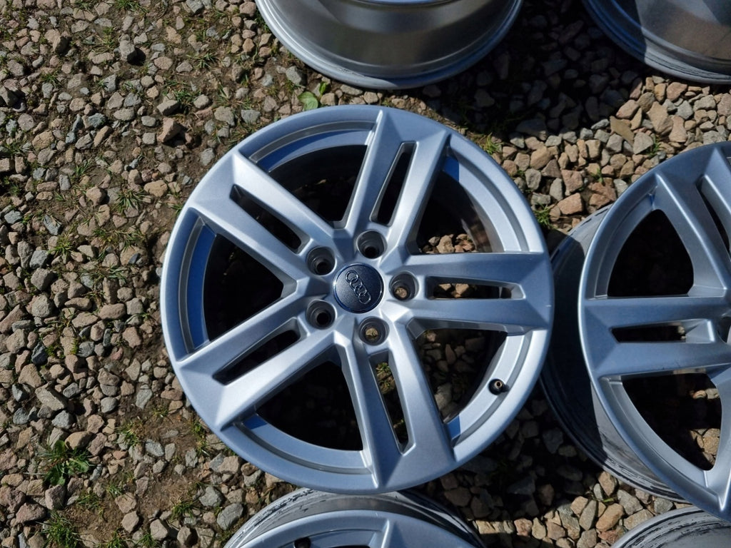 4x Alufelge 17 Zoll 7.0" 5x112 42ET Glanz Silber 8W0601025P Audi Rim Wheel FEL6458979846su