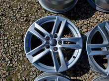 Load image into Gallery viewer, 4x Alufelge 17 Zoll 7.0" 5x112 42ET Glanz Silber 8W0601025P Audi Rim Wheel FEL6458979846su
