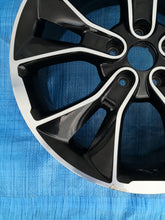 Load image into Gallery viewer, 1x Alufelge 19 Zoll 8.0" 5x114.3 55ET Schwarz 52910-S0100 Hyundai Tucson FEL8970100939gb