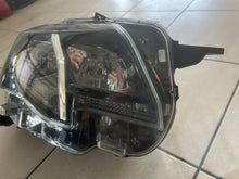 Laden Sie das Bild in den Galerie-Viewer, Frontscheinwerfer Peugeot Partner 9816826880 LED Rechts Scheinwerfer Headlight SCH7061823691rs