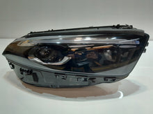 Laden Sie das Bild in den Galerie-Viewer, Frontscheinwerfer Mercedes-Benz W177 A1779065704 A1779065804 Full LED Ein Satz SCH1005619140xw