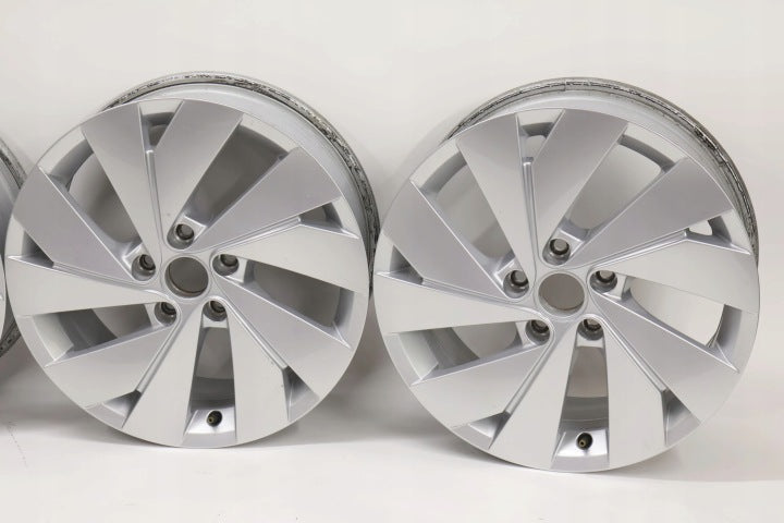 4x Alufelge 17 Zoll 6.5" 5x112 40ET Matt 5H0601025B VW Golf Viii Rim Wheel FEL7051918202ix