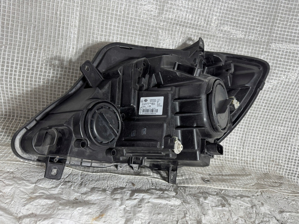 Frontscheinwerfer Mercedes-Benz Sprinter A9068202461 Rechts Headlight