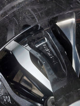 Laden Sie das Bild in den Galerie-Viewer, 1x Alufelge 17 Zoll 7.0&quot; 5x114.3 43ET Glanz Schwarz 403000483 Renault Kangoo