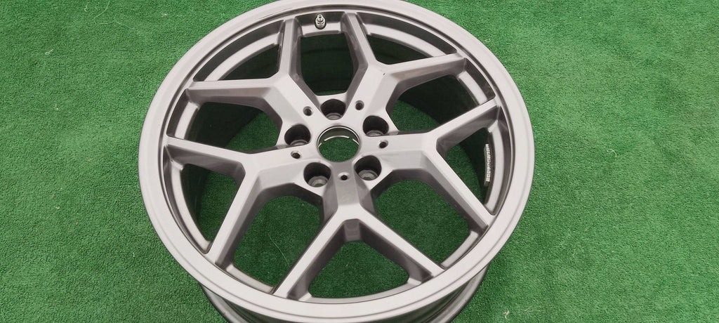 1x Alufelge 18 Zoll 5x112 5A324D5 BMW 5 G31 G30 Rim Wheel FEL6101438488ol