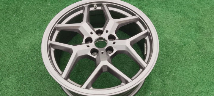 1x Alufelge 18 Zoll 5x112 5A324D5 BMW 5 G31 G30 Rim Wheel FEL6101438488ol