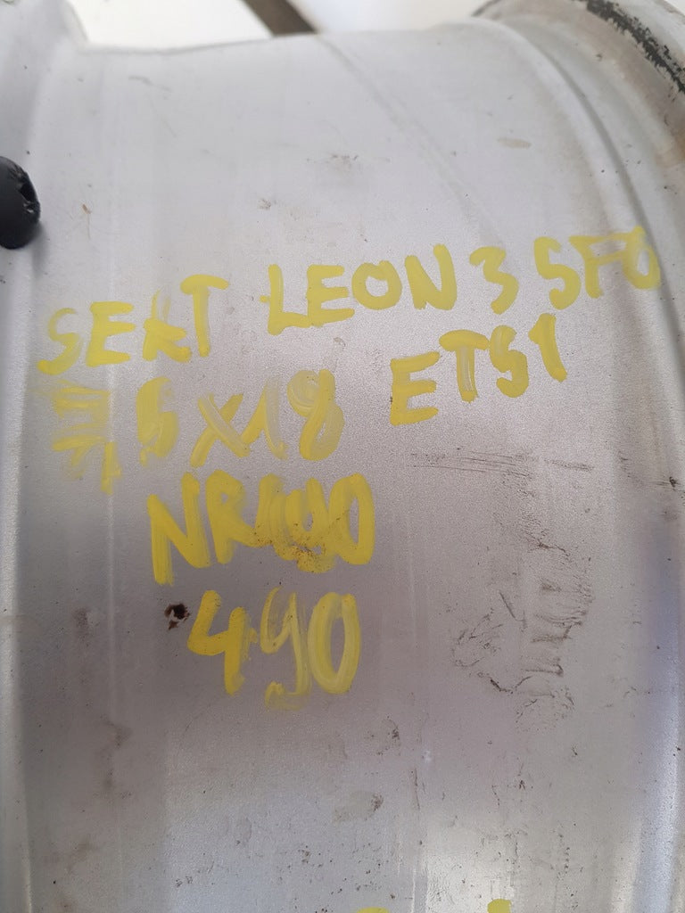 1x Alufelge 18 Zoll 7.5" 5x112 51ET Glanz Silber 5F0601025J Seat Leon Rim Wheel FEL9068254339nd