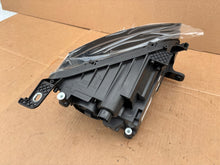 Laden Sie das Bild in den Galerie-Viewer, Frontscheinwerfer Fiat 500e 00521400320 Links Scheinwerfer Headlight SCH3651367904ql
