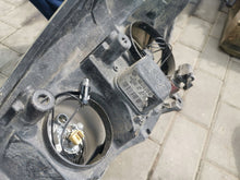 Laden Sie das Bild in den Galerie-Viewer, Frontscheinwerfer Opel Astra 13239289RH Rechts Scheinwerfer Headlight SCH2629080956ga