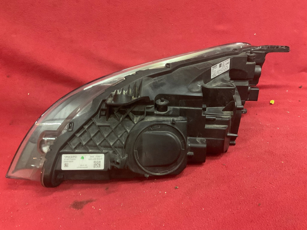 Frontscheinwerfer Volvo V40 31677023 Full LED Rechts Scheinwerfer Headlight SCH9419734453za