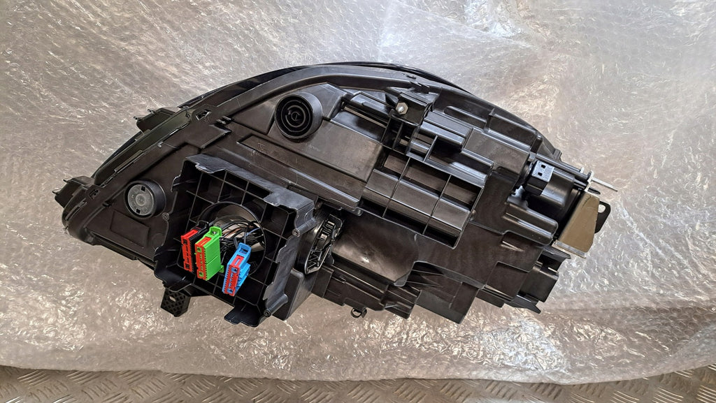 Frontscheinwerfer Ford Puma R1TB-13101-CB LED Ein Stück (Rechts oder Links) SCH7345750533sb