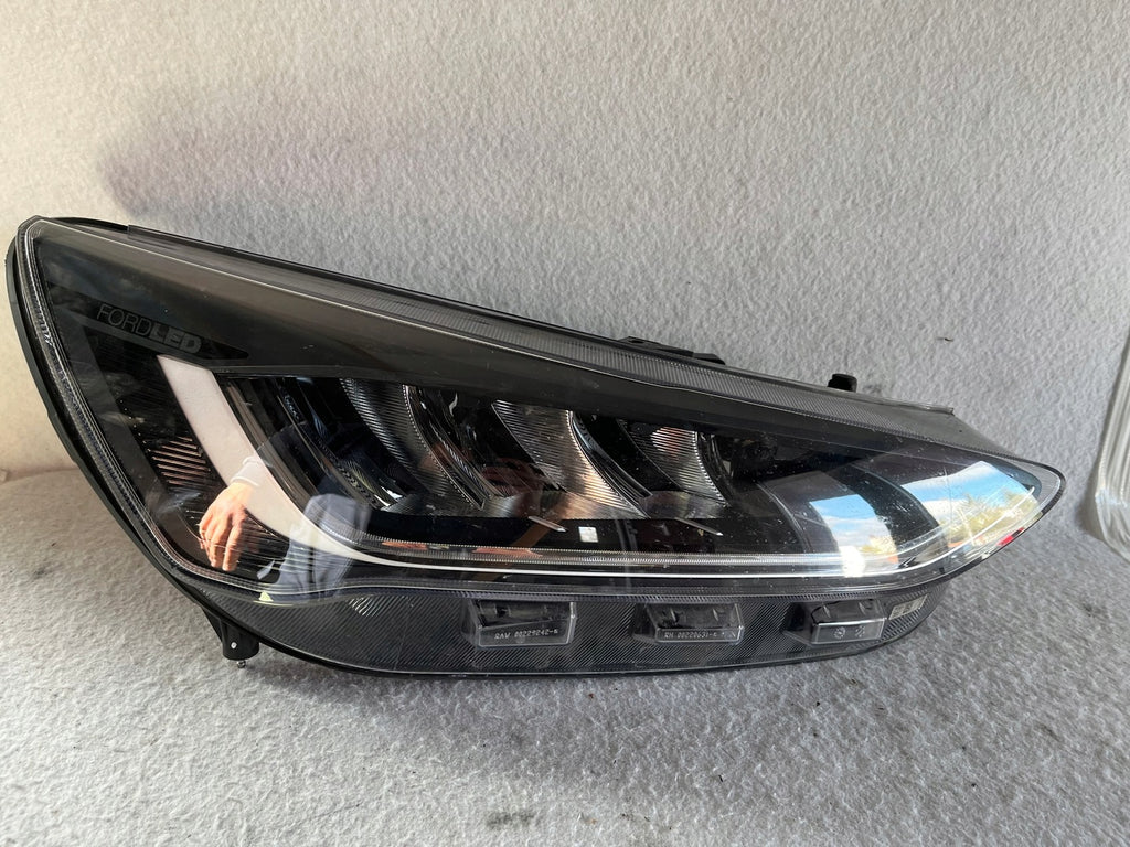 Frontscheinwerfer Ford Focus NX7B-13E014-CD Rechts Scheinwerfer Headlight