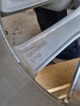 Laden Sie das Bild in den Galerie-Viewer, 1x Alufelge 19 Zoll 8.0&quot; 5x112 45ET Glanz Silber 5LA601025 Skoda Enyaq Rim Wheel