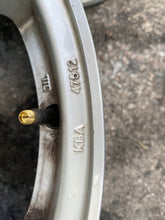 Laden Sie das Bild in den Galerie-Viewer, 1x Alufelge 17 Zoll 7.5" 5x120 KBA47512 BMW 1 Rim Wheel FEL7908030927sk