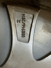 Laden Sie das Bild in den Galerie-Viewer, 1x Alufelge 17 Zoll 7.5&quot; 6855088 Bmw Rim Wheel