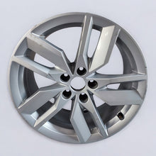 Load image into Gallery viewer, 1x Alufelge 18 Zoll 8.0&quot; 5x112 39ET Glanz Silber 80A601025B Audi Q5 Rim Wheel