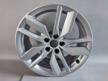 Load image into Gallery viewer, 1x Alufelge 18 Zoll 8.0&quot; 5x112 39ET Glanz Silber 80A601025B Audi Q5 Rim Wheel