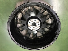 Laden Sie das Bild in den Galerie-Viewer, 1x Alufelge 18 Zoll 7.0" 5x114.3 45ET Glanz Graphit 9965B37080 Mazda Rim Wheel FEL8481476116kq