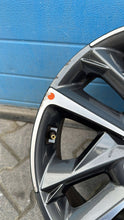 Laden Sie das Bild in den Galerie-Viewer, 1x Alufelge 17 Zoll 7.0&quot; 5x114.3 52910-G4700 Hyundai I30 Rim Wheel