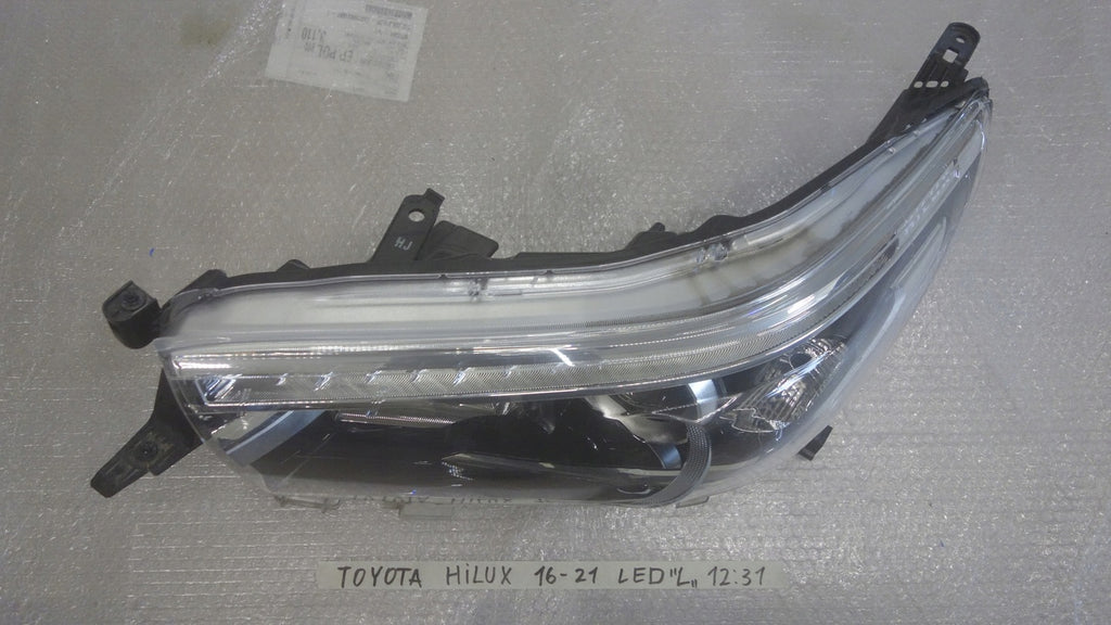 Frontscheinwerfer Toyota Hilux VIII LED Links Scheinwerfer Headlight SCH3122651898xk