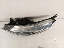 Load image into Gallery viewer, Frontscheinwerfer Renault Clio IV 260608367R Links Scheinwerfer Headlight SCH1987947664gz