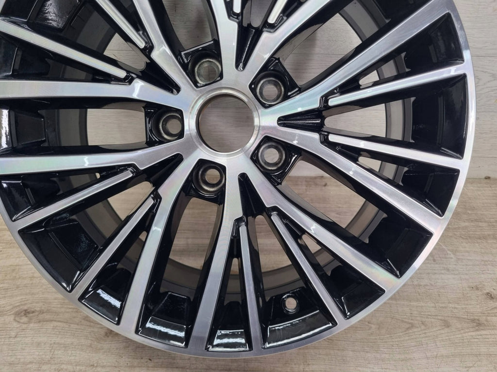 1x Alufelge 17 Zoll 6.5" 5x112 52ET 5TA60125E VW Touran Rim Wheel FEL2374845640lz
