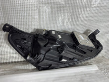 Laden Sie das Bild in den Galerie-Viewer, Frontscheinwerfer Ford Focus JX7B-13E015-CE Full LED Links Headlight SCH7247497489nj