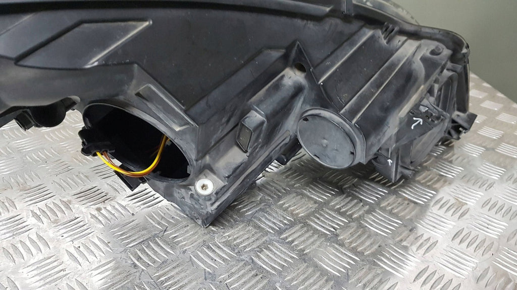 Frontscheinwerfer Opel Zafira C 030126320100 3399858L E10A6239 Xenon Links SCH6597209705oh