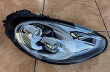 Laden Sie das Bild in den Galerie-Viewer, Frontscheinwerfer Porsche Panamera 970631072 Full LED Rechts Headlight SCH1879673237fr