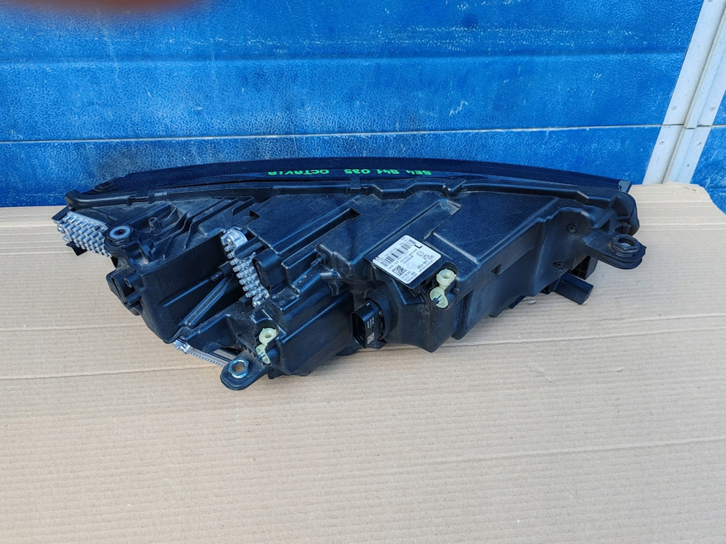 Frontscheinwerfer Skoda Octavia IV 5E4941035 LED Links Scheinwerfer Headlight SCH7930319030fu