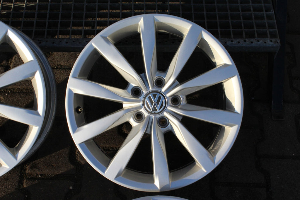 4x Alufelge 17 Zoll 6.0" 5x112 48ET Glanz Silber 5G0601025K VW T-Roc Rim Wheel FEL8036820488ka