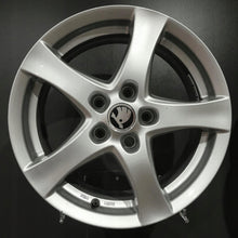 Laden Sie das Bild in den Galerie-Viewer, 4x Alufelge 16 Zoll 6.5" 5x112 42ET Glanz Silber Skoda Superb III Passat B7 FEL8224870397ky