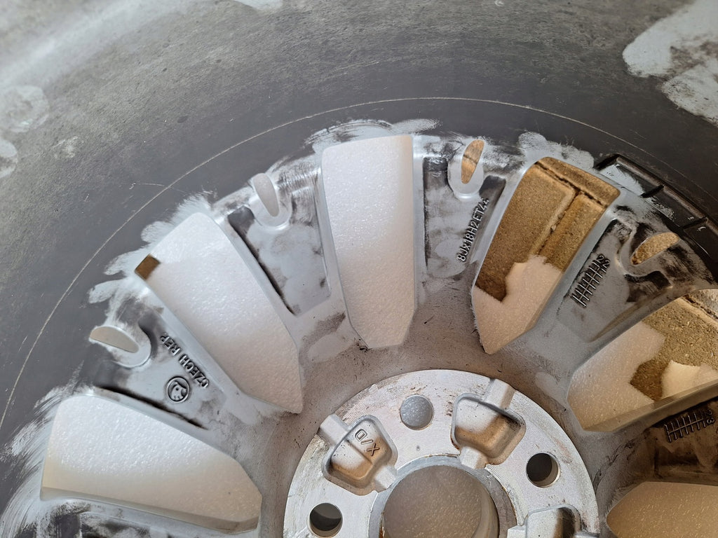 1x Alufelge 18 Zoll 8.0" 5x112 44ET Glanz Silber 3V0601025AN Skoda Superb