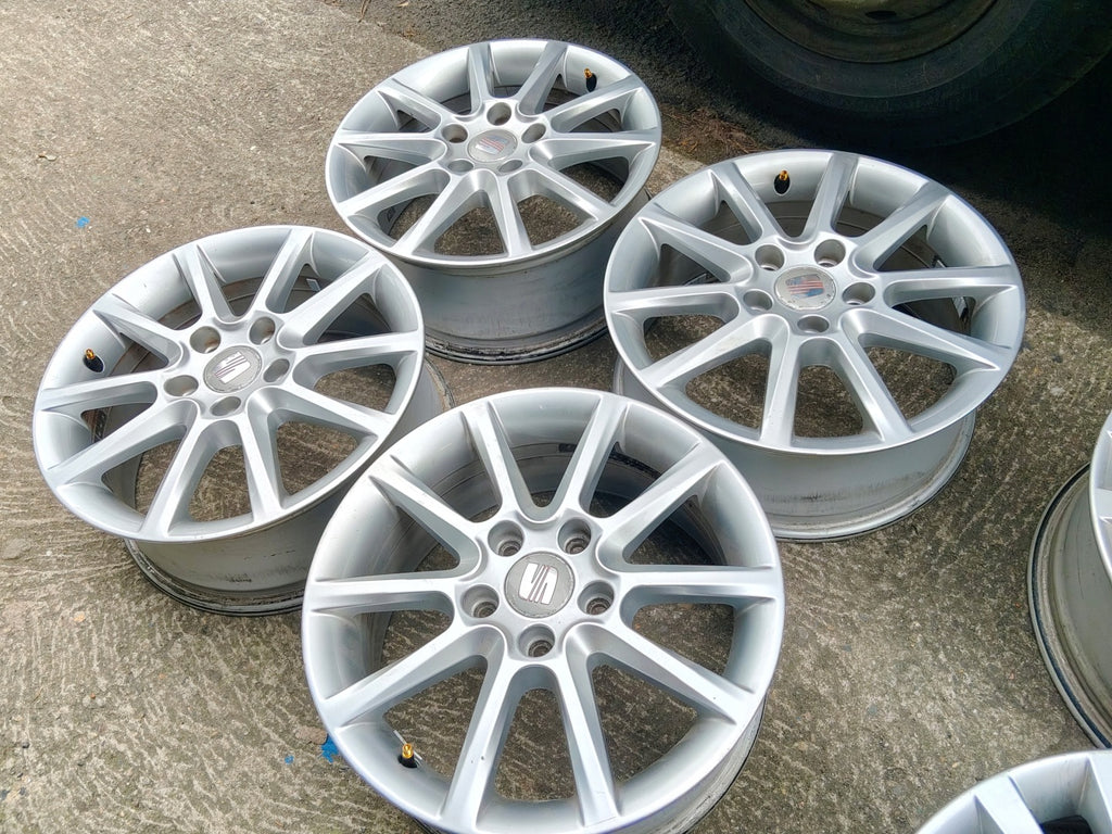 4x Alufelge 16 Zoll 6.5" 5x112 50ET Glanz Silber 5P0601025J Seat I Rim Wheel FEL5770057907kw