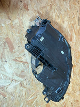 Laden Sie das Bild in den Galerie-Viewer, Frontscheinwerfer VW Passat 3J1941035 3J1941036 LED Rechts oder Links SCH6657050833ti