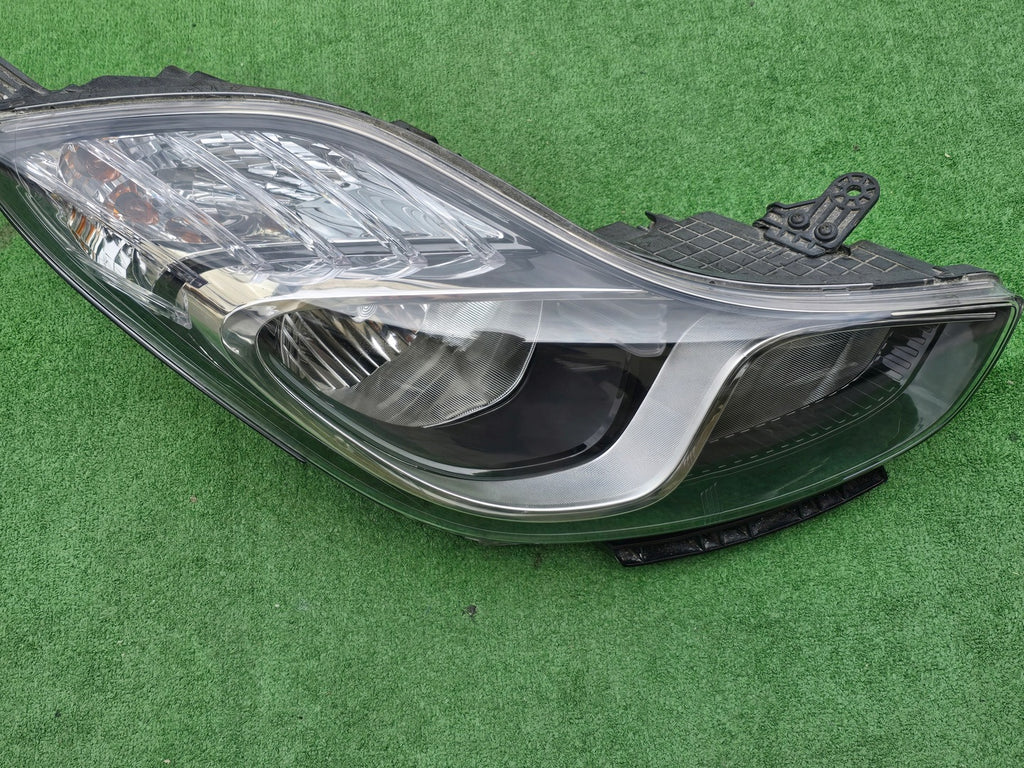 Frontscheinwerfer Hyundai Ix20 92102-1KXXX Rechts Scheinwerfer Headlight SCH8925199217jj