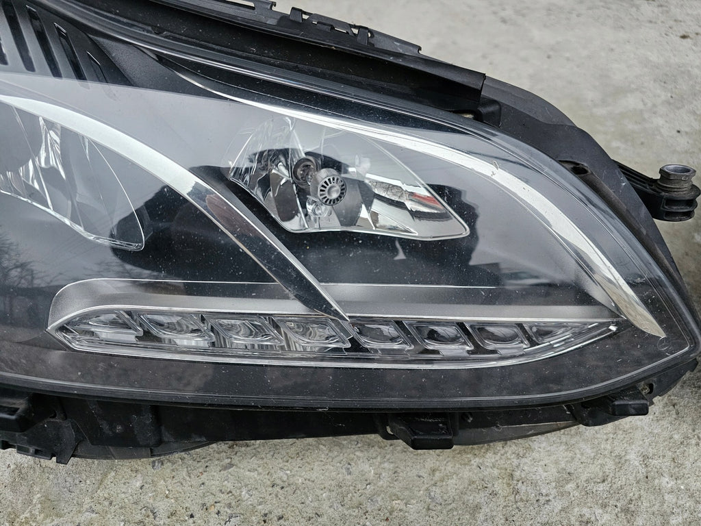 Frontscheinwerfer Mercedes-Benz W212 1LX011066-43 LED Rechts oder Links