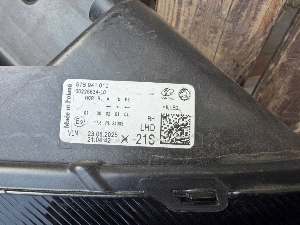 Frontscheinwerfer Skoda Karoq 57B941010 0022563410 Rechts Scheinwerfer Headlight SCH9883018478sn