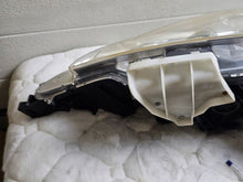 Laden Sie das Bild in den Galerie-Viewer, Frontscheinwerfer Peugeot 4007 Links Scheinwerfer Headlight SCH5652179236vj