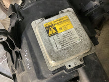Laden Sie das Bild in den Galerie-Viewer, Frontscheinwerfer Mercedes-Benz W211 A2118709026 Rechts Scheinwerfer Headlight SCH4036691710cl