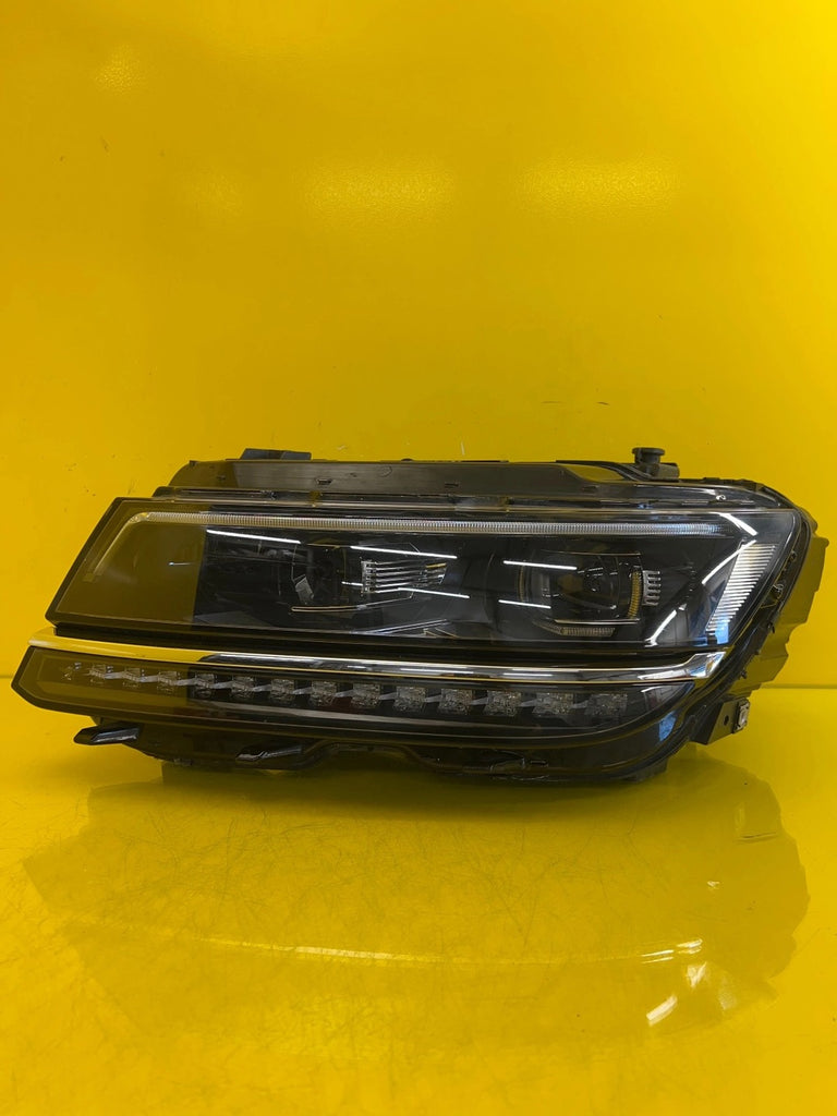 Frontscheinwerfer VW Tiguan 5NB941081D LED Ein Stück (Rechts oder Links)