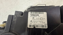Load image into Gallery viewer, Frontscheinwerfer Volvo V50 30763033 Links Scheinwerfer Headlight SCH6071411261li