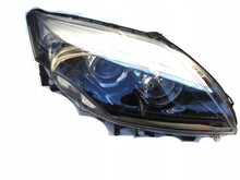 Load image into Gallery viewer, Frontscheinwerfer Renault Laguna III 260100247R 89905208 Halogen Rechts