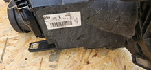 Laden Sie das Bild in den Galerie-Viewer, Frontscheinwerfer Seat Ibiza 90034234 Ein Stück (Rechts oder Links) Headlight