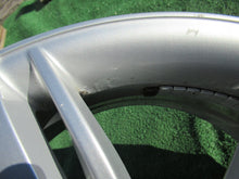 Laden Sie das Bild in den Galerie-Viewer, 1x Alufelge 17 Zoll 6.5" 5x112 33ET Glanz Silber 8U0601025 Audi Q3 Rim Wheel FEL7868848412pq