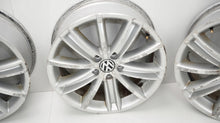 Laden Sie das Bild in den Galerie-Viewer, 1x Alufelge 18 Zoll 5.0" 5x112 360209375 VW Tiguan Rim Wheel FEL1519064046ko