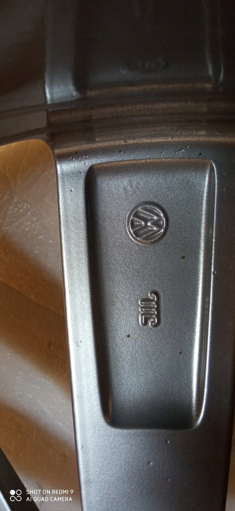 1x Alufelge 19 Zoll 8.0" 5x112 41ET Glanz Silber 1K8601025C VW Scirocco FEL9824641059zp