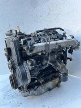 Laden Sie das Bild in den Galerie-Viewer, Motor Kia Carnival II 2.9 CRDI Diesel Engine Komplett MOT4657855896kt