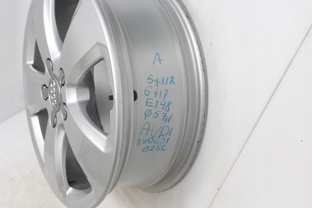 1x Alufelge 17 Zoll 6.0" 5x112 48ET Glanz Silber 8V0601025C Audi Rim Wheel FEL6946784736yn
