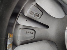 Load image into Gallery viewer, 1x Alufelge 18 Zoll 7.0" 5x114.3 35ET Glanz Graphit 4261A-0R160 Toyota Rav V 4 FEL6137677764bh